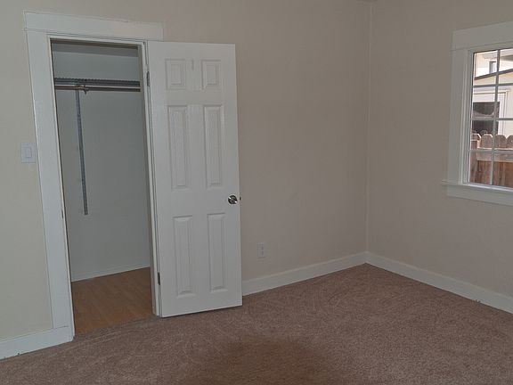 4th image of 2205 Maricopa St