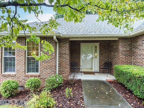 3rd image of 30 Sterling Cir #30