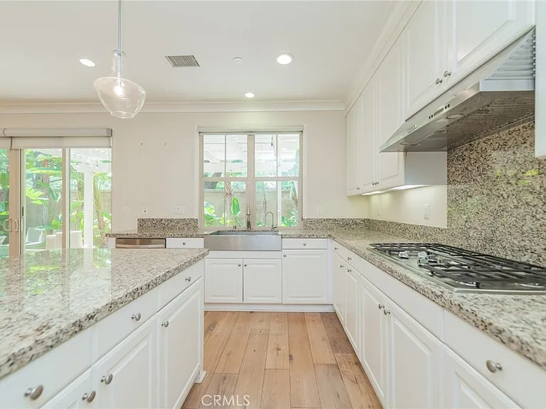 105 Doverwood — Photo 6
