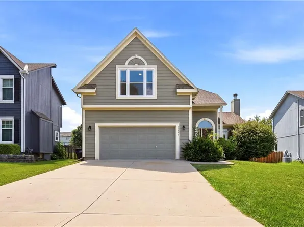 14866 S Summit St, Olathe, KS 66062