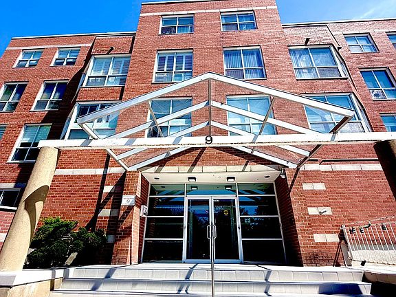 2nd image of 9 Chalmers Rd #203