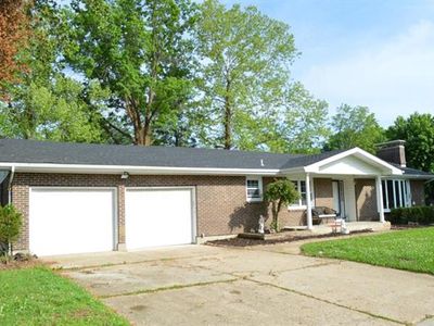 218 Valley Dr, Washington, MO, 63090
