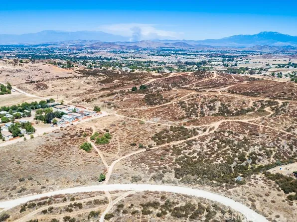 1 Orange St, Menifee, CA 92584
