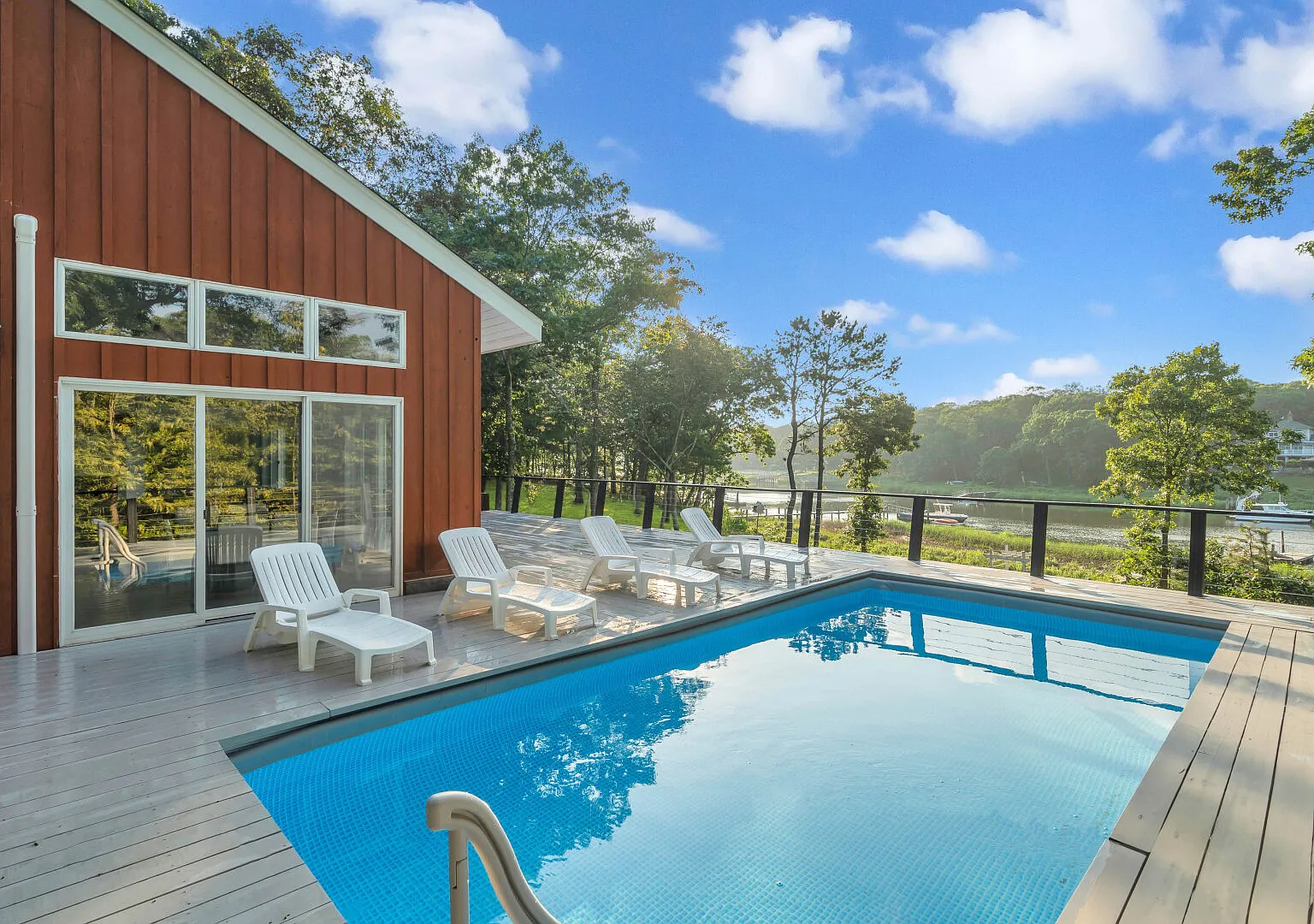 Beautiful Waterfront North Fork Home, Private Pool, Private Dock — Photo 2