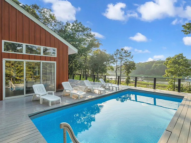 4326 Westphalia Rd — Photo 2