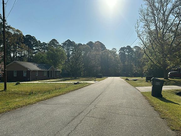 5th image of 4370 Faye Ct SE