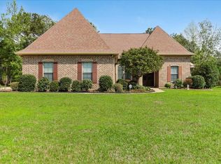 425 Camden Park Dr, Covington, LA 70435