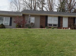 567 Townsend St, North Wilkesboro, NC 28659