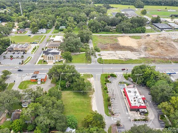 4th image of 242 W Noble Ave