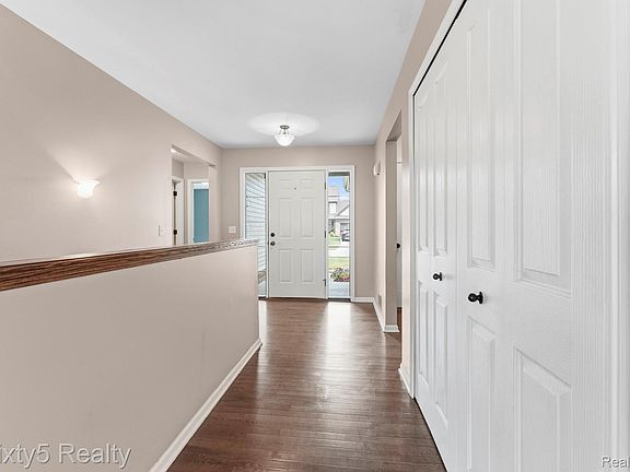 3rd image of 9224 Apple Cider Ln