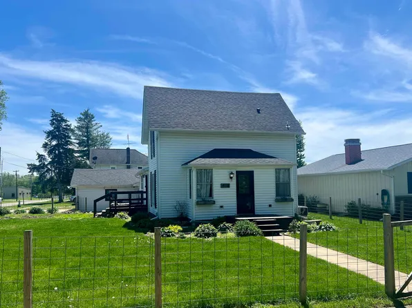 408 E Newman St, Knoxville, IL 61448