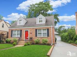 416 N Maple St, Mount Prospect, IL 60056