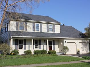 1517 Kenyon Dr, Naperville, IL 60565