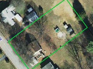939 12th St SE, Hickory, NC 28602