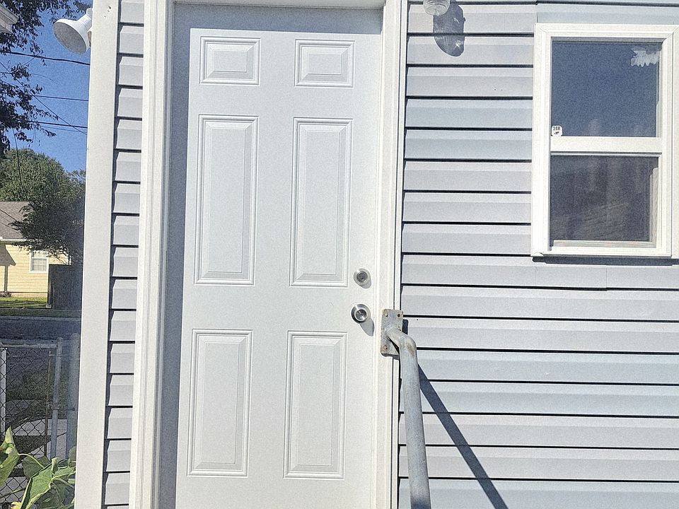 New Exterior Door & Frame 
400 _ Riess Pl Chalmette LA