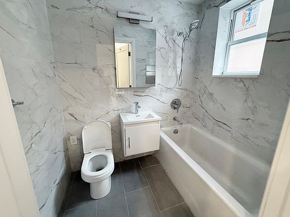 3rd image of 39-44 47th Ave #109
