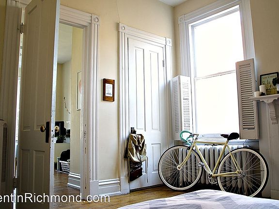4th image of 2507 Grove Ave #3