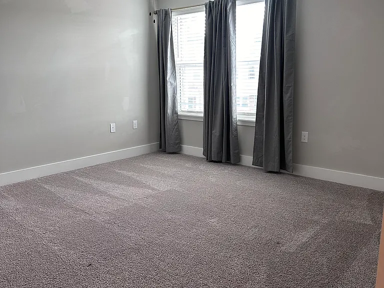 1079 Wells Way — Photo 11