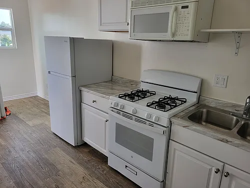 1256 Rolland Curtis Pl #1/2 Photo 1