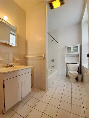 Rented by Bed and Bath Realty LLC | media 7