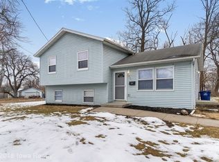 1271 Stewart St, Des Moines, IA 50316