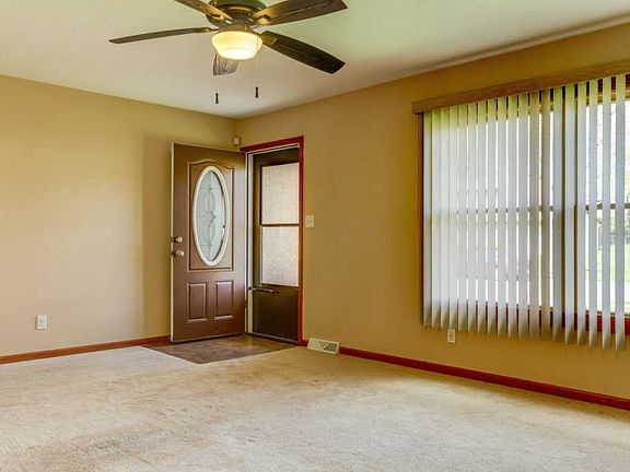 4th image of 6407-6409 Birchview Dr S