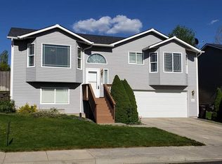 1970 NW Bella Vista Dr, Pullman, WA 99163
