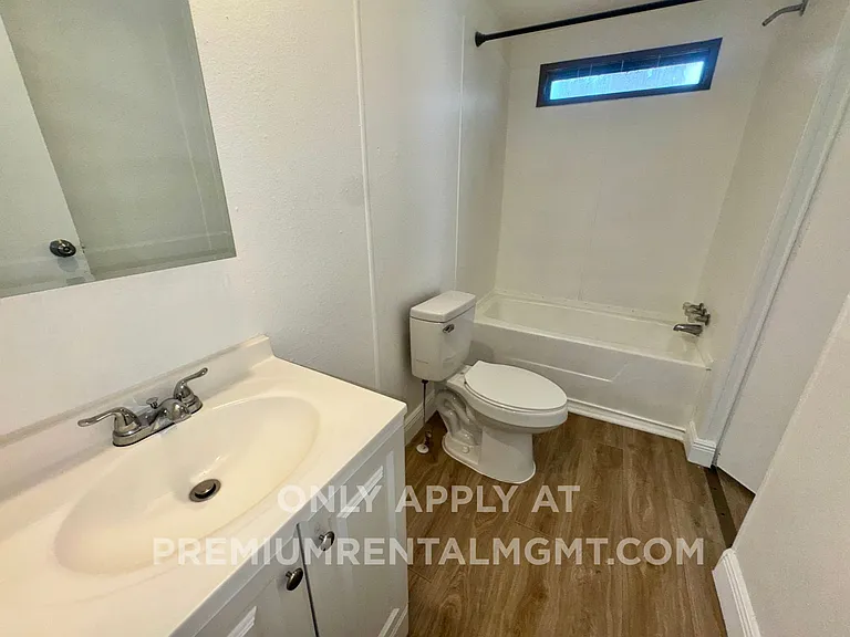 1145 S Christiana Ave — Photo 8