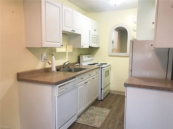 2nd image of 21858 River Oaks Dr APT 8F