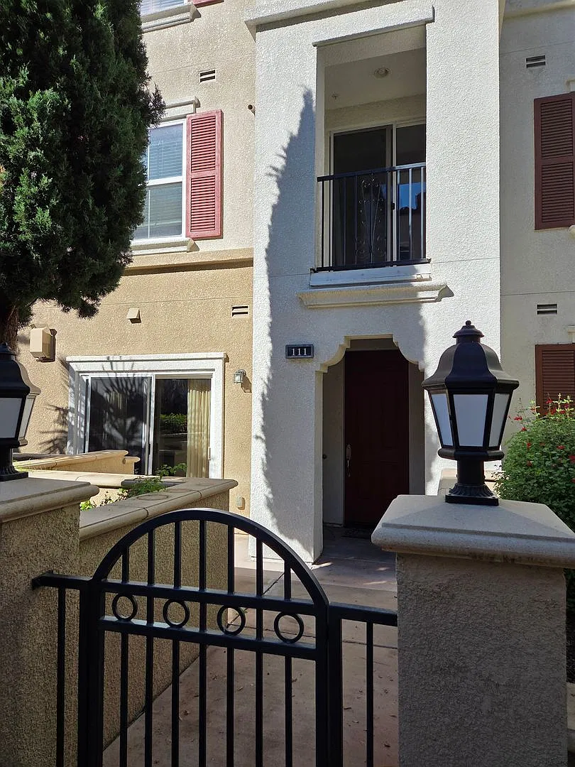 Gated 2BR Condo at Dublin Ranch Pool, Gym & Patio — Photo 1