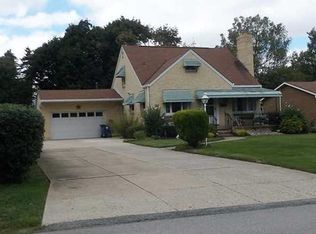 162 N Harvest St, Williamsville, NY 14221