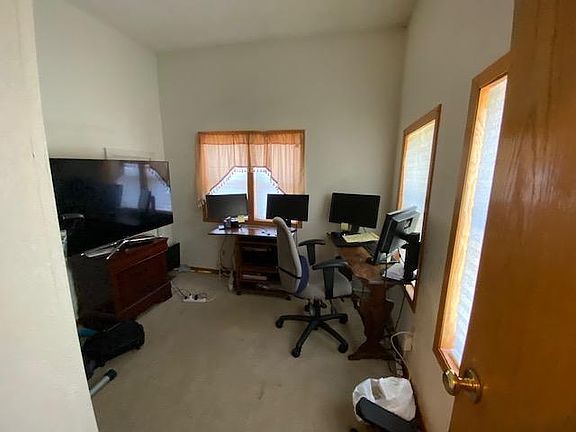 5th image of 4046 27th Ave S