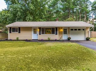 5 Shockley Dr, Lakeville, MA 02347