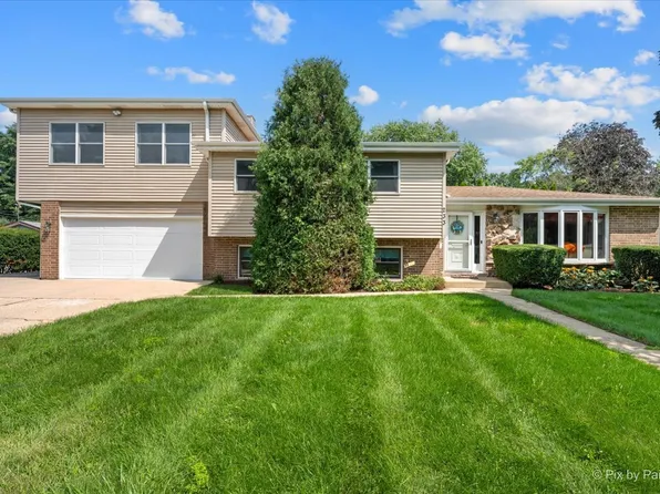 233 S Western Ave, Bartlett, IL 60103
