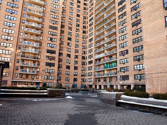 3rd image of 1680 Bedford Ave APT 20E