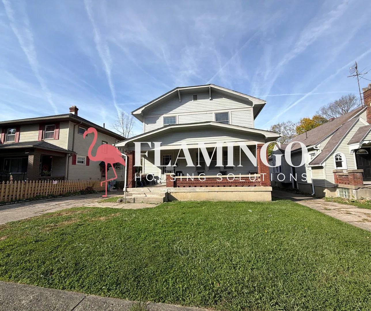 1827 Elsmere Avenue — Photo 1