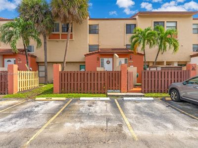 10003 NW 9th Street Cir #17, Miami, FL, 33172