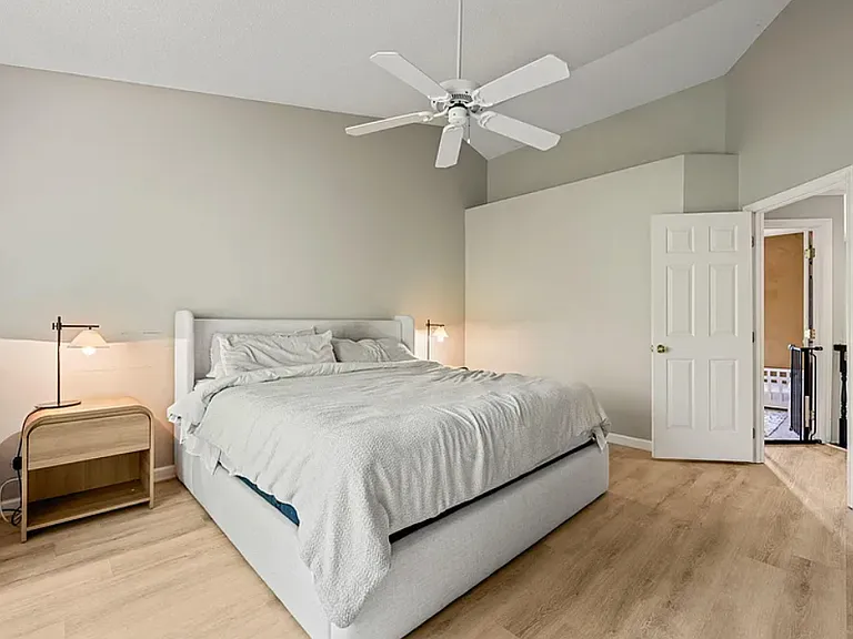 8100 Knebworth Ct — Photo 20