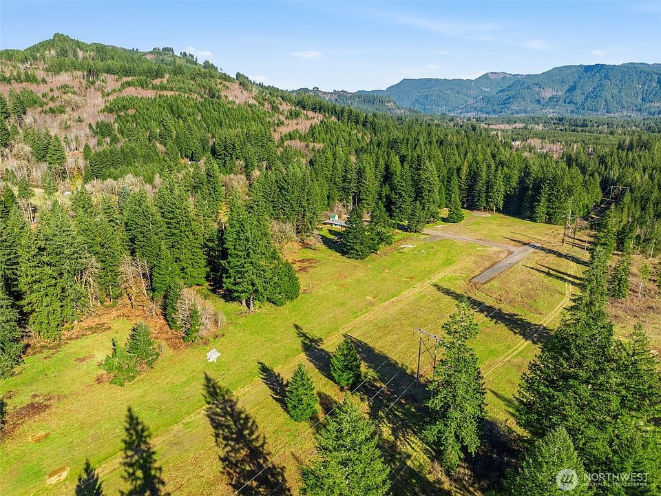 2nd image of 391 Windsock Road