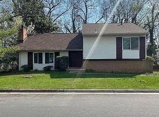 116 Hopeland Ln, Sterling, VA 20164