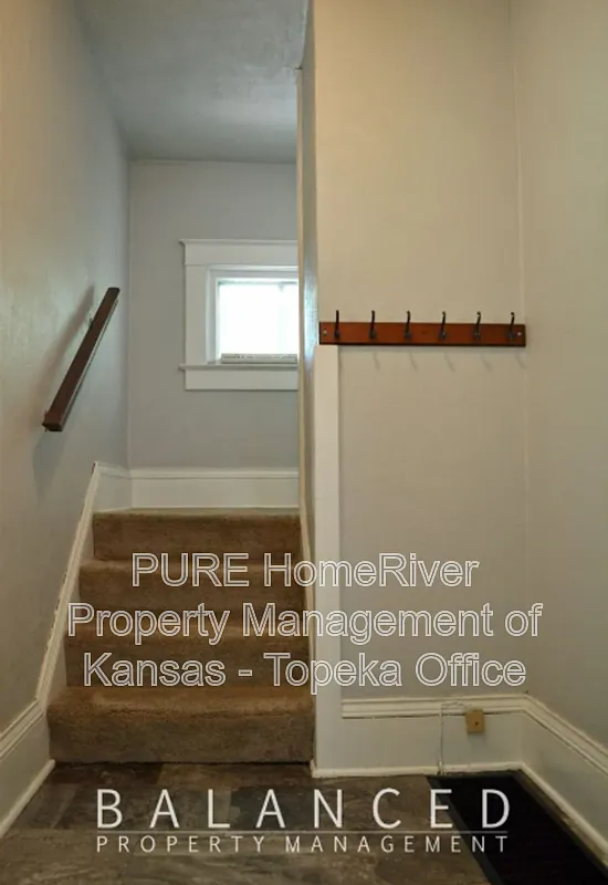 3 bed, 1.5 bath, 1197 sqft, $1,395 — Photo 2