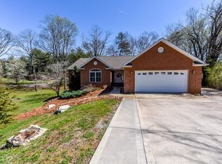 248 Fairview School Cir, Maryville, TN 37803