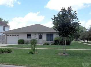 102 S Court St #1, Carroll, IA 51401