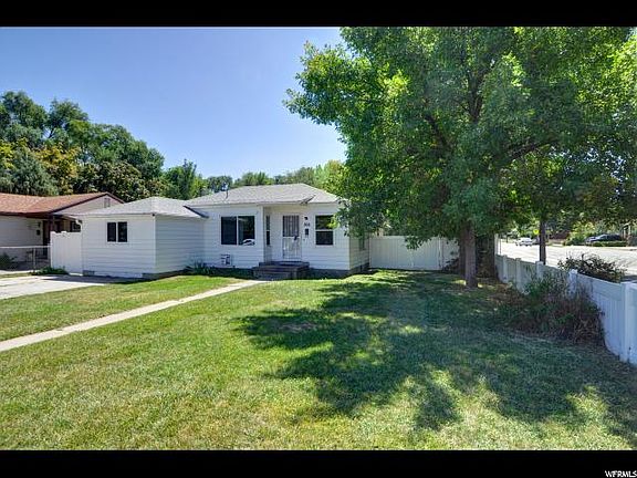 3rd image of 306 E Gregson Ave