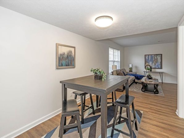 Lincoln Square Apartments | 502 W Main St, Danville, IN