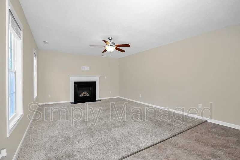 4 bed, 2.5 bath, 2181 sqft, $2,150 — Photo 3