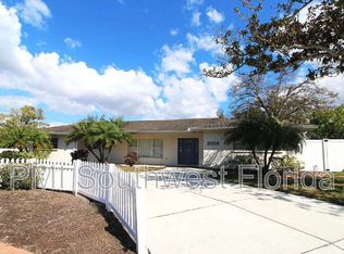 2805 Satsuma Dr, Sarasota, FL 34239