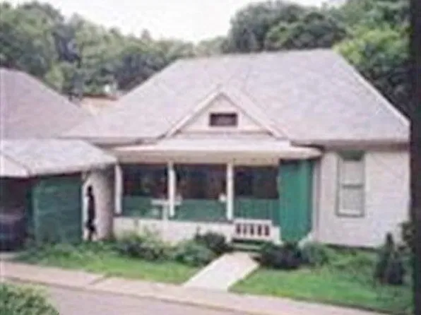 107 Valley St, Salem, WV 26426