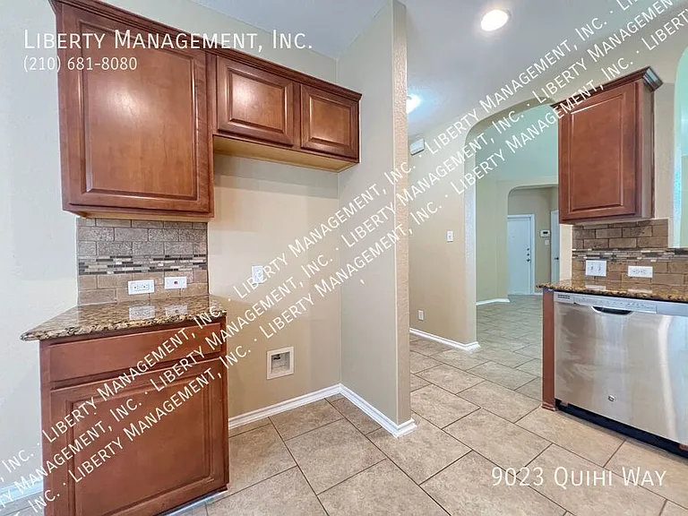 9023 Quihi Way — Photo 8