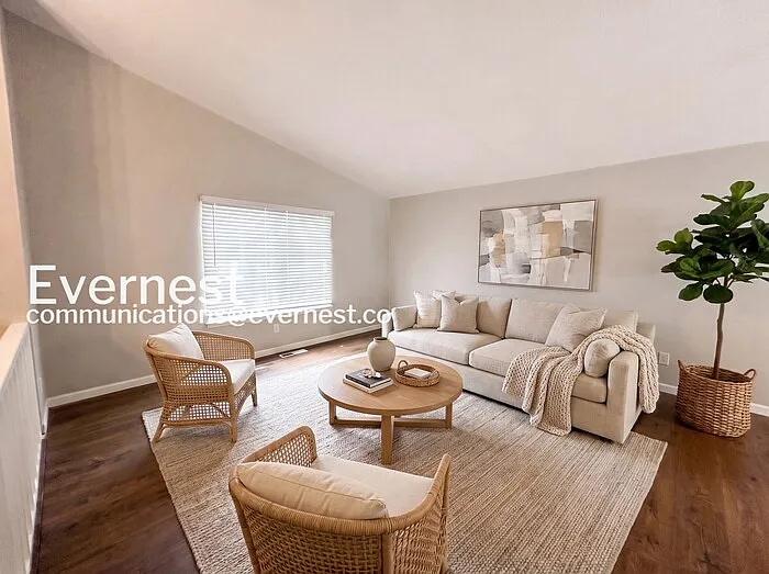 5 bed, 3.0 bath, 1958 sqft, $2,095 — Photo 3